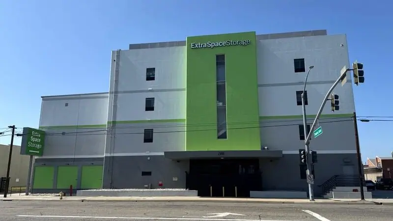 Extra Space Storage, RV storage in Long Beach