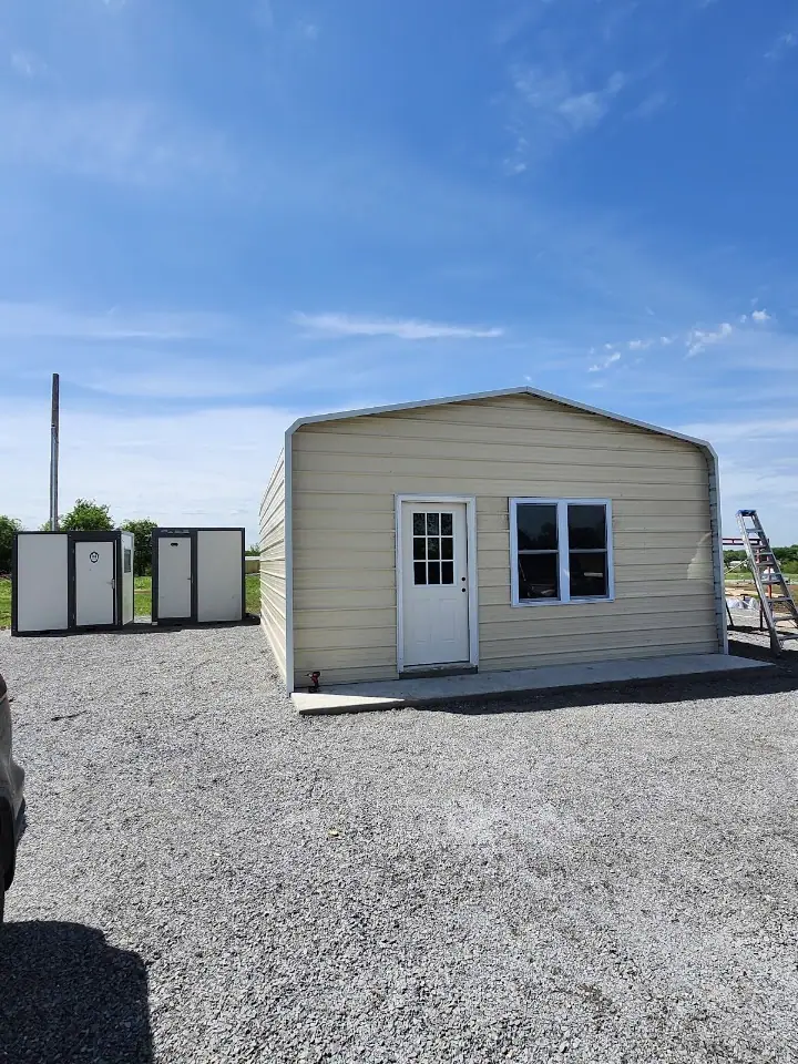 Pop's Rv Park and Storage, RV storage in Chouteau