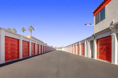 Public Storage photo 2
