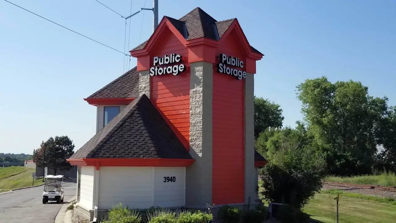 Public Storage, RV storage in Omaha