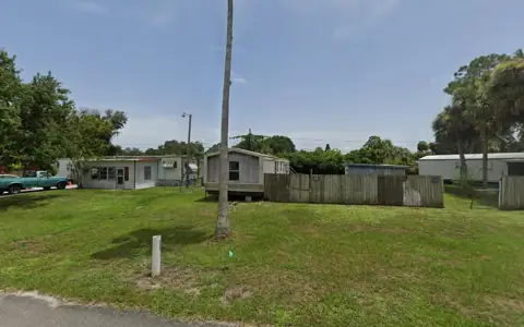 Treasure Coast Vehicle Storage photo 2
