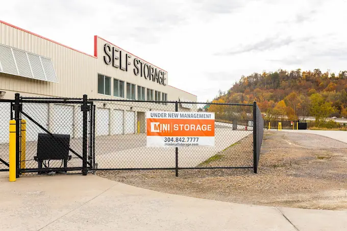 Mini Mall Storage - Bridgeport, RV storage in Bridgeport