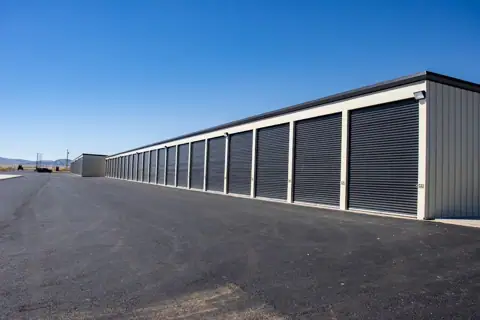 Lakeview Storage photo 2