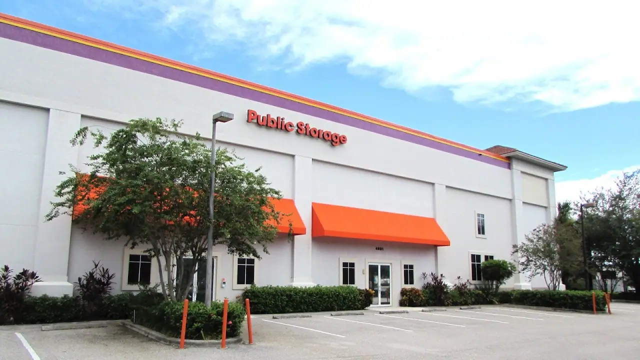 Public Storage, RV storage in Palm Beach Gardens