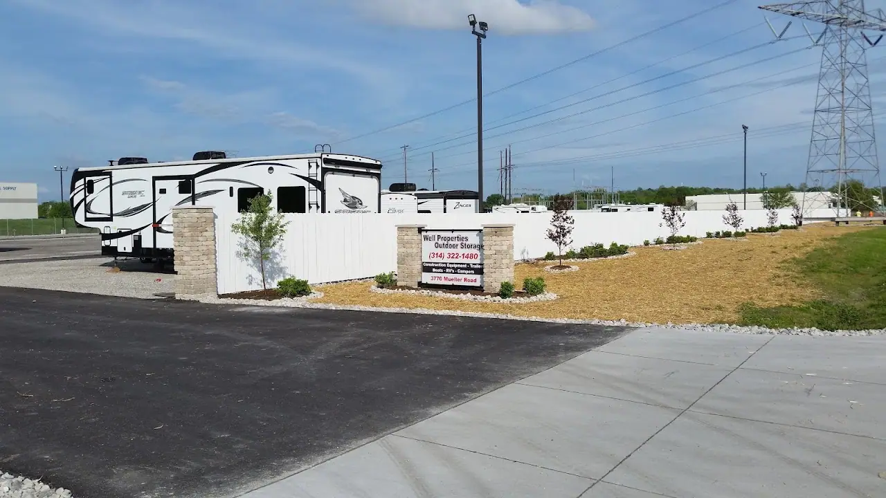 St. Charles Outdoor Storage, RV storage in St Charles
