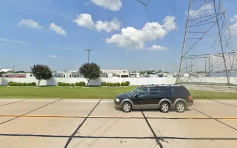 St. Charles Outdoor Storage photo 2