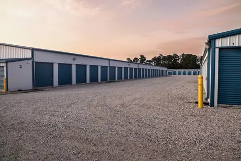 10 Federal Storage in Azle, TX