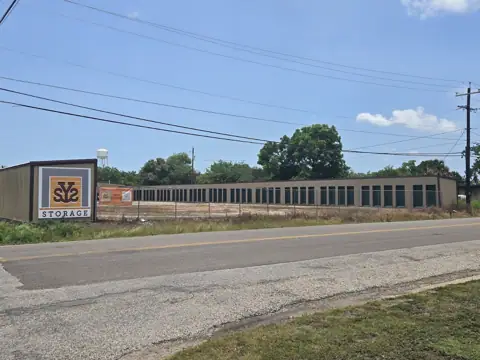 SYS Storage Units in Woodsboro photo 2