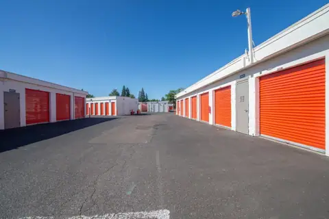 Public Storage photo 3