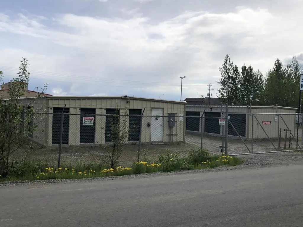 Alaska Rent-Online Self-Storage, RV storage in Wasilla