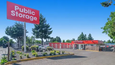 Public Storage in Portland, OR