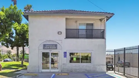 Extra Space Storage in Riverside, CA