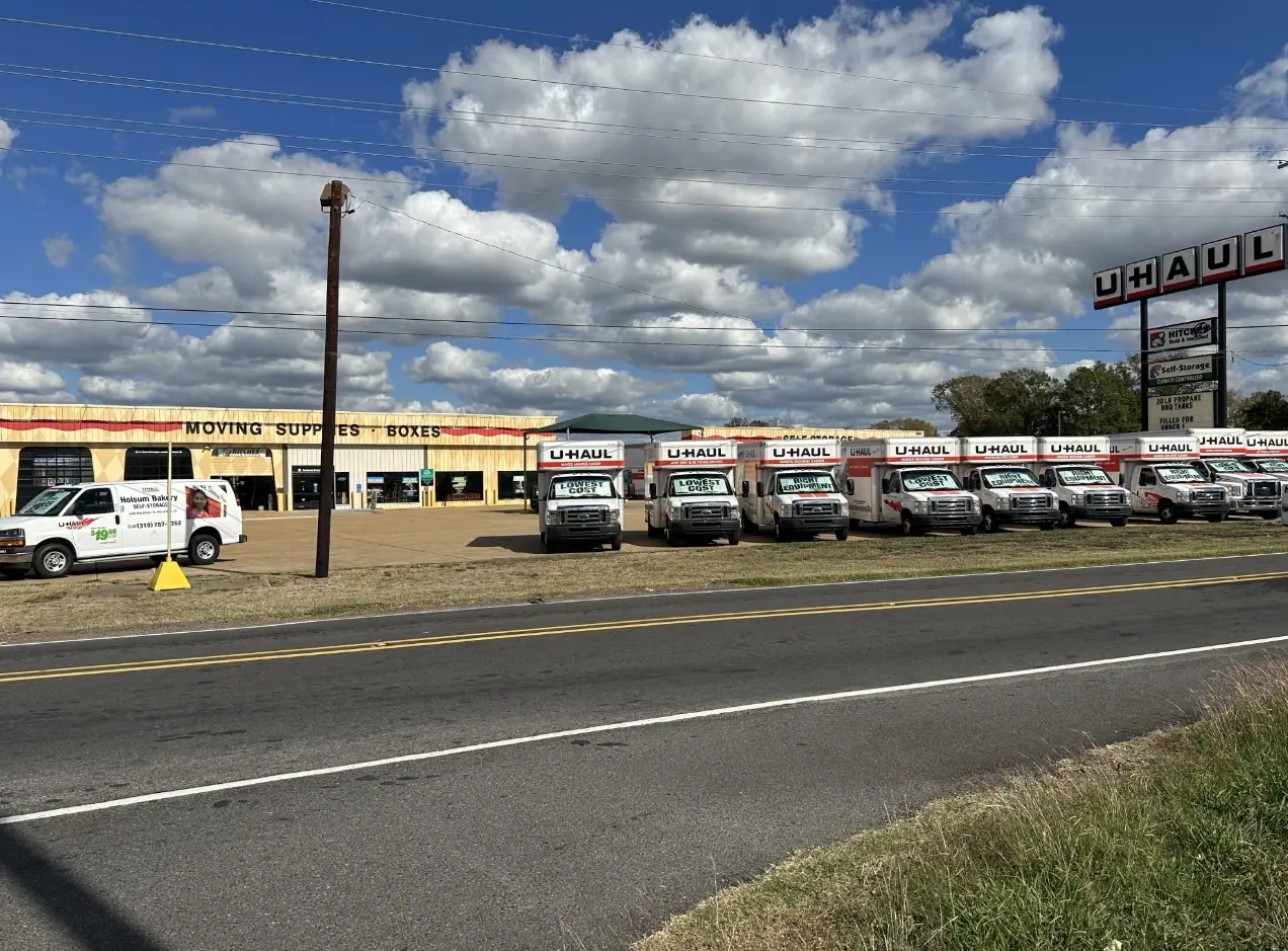 Self-Storage at U-Haul, RV storage in Alexandria