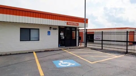 Public Storage photo 2
