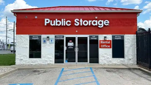 Public Storage in Louisville, KY