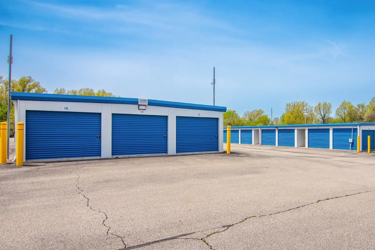 Prestige Storage - Vermilion (3032 Liberty Ave.), RV storage in Vermilion