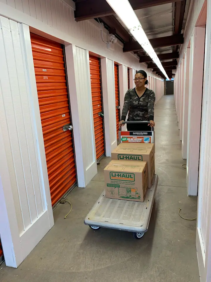 Self-Storage at U-Haul, RV storage in Park Forest