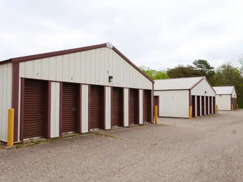 Lapeer City Mini-Storage photo 2