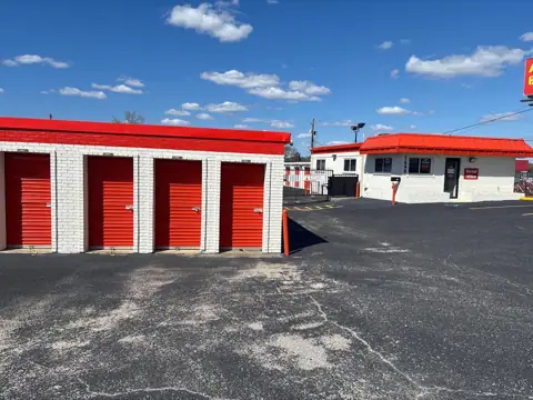 Public Storage photo 2