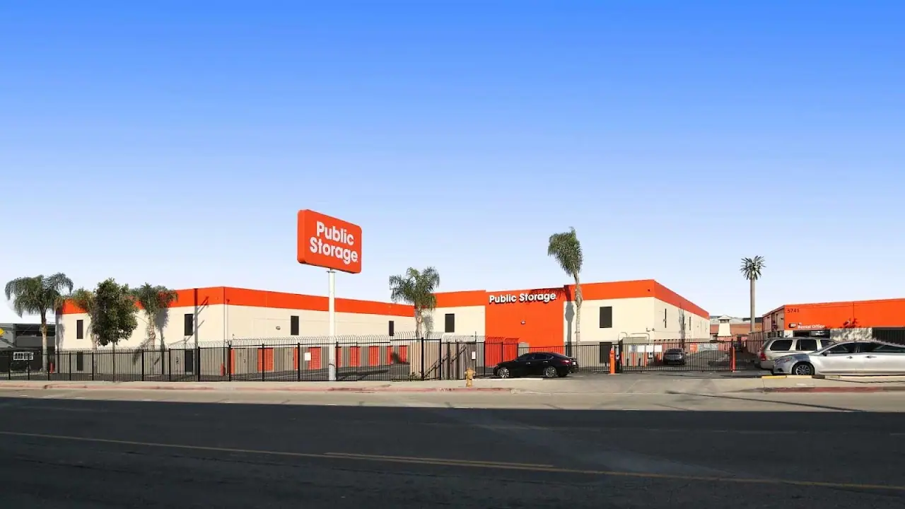 Public Storage, RV storage in Los Angeles