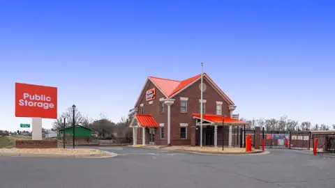 Public Storage photo 2