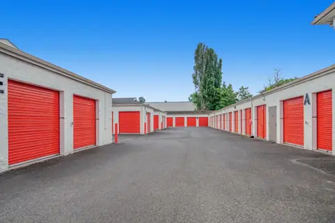 Public Storage photo 2
