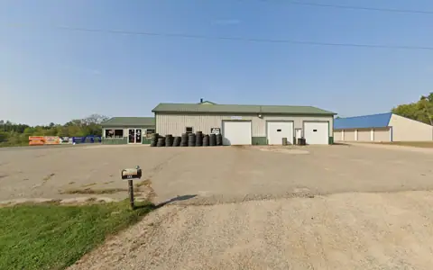 Blue Line Storage photo 2