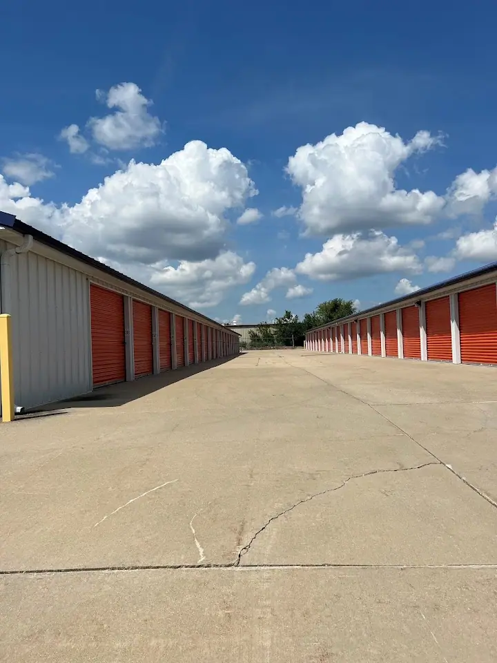 Scotty's Self Storage, RV storage in Bloomington