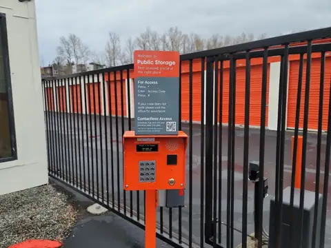 Public Storage photo 2