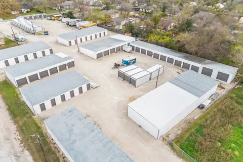 Taylor Storage and Parking photo 2