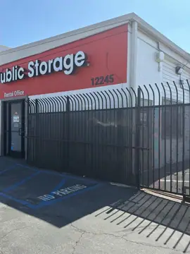 Public Storage photo 2