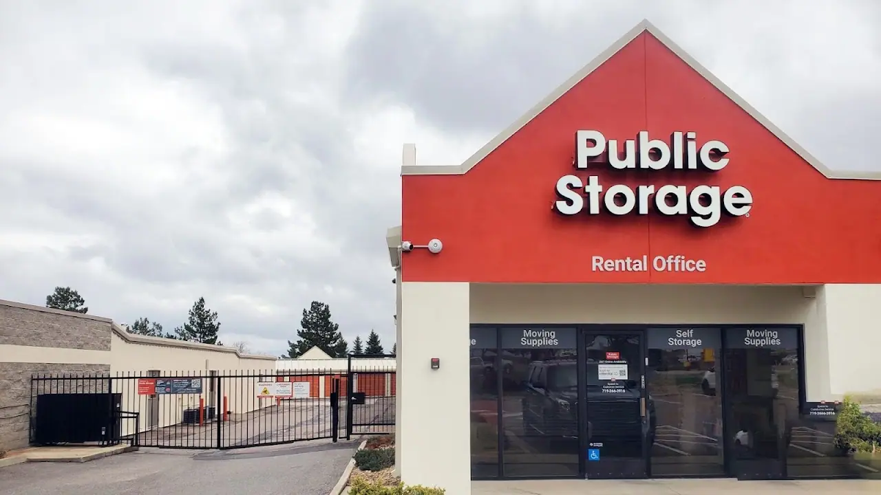 Public Storage, RV storage in Aurora