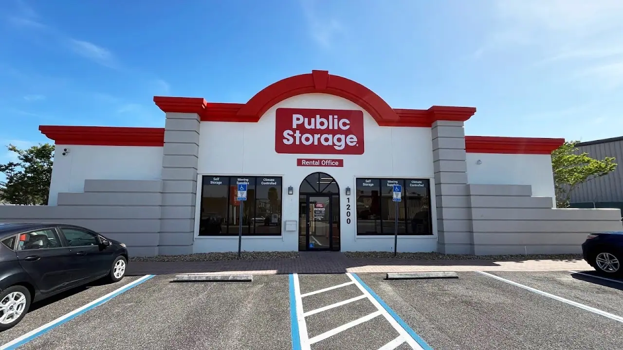 Public Storage, RV storage in Jacksonville Beach