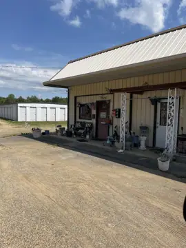 Josh’s mini warehouses & storage llc in Gadsden, AL