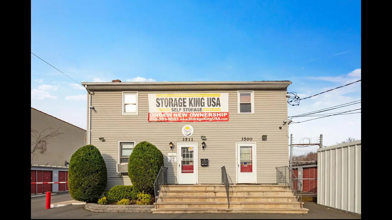 Storage King USA, RV storage in Staten Island