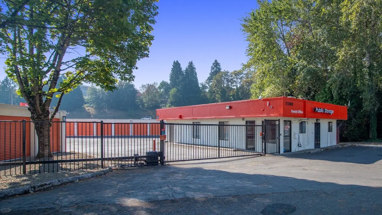 Public Storage, RV storage in Milwaukie