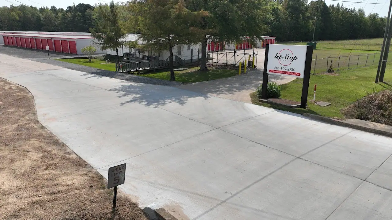 1st Stop Storage - Hwy 471 Brandon, RV storage in Brandon