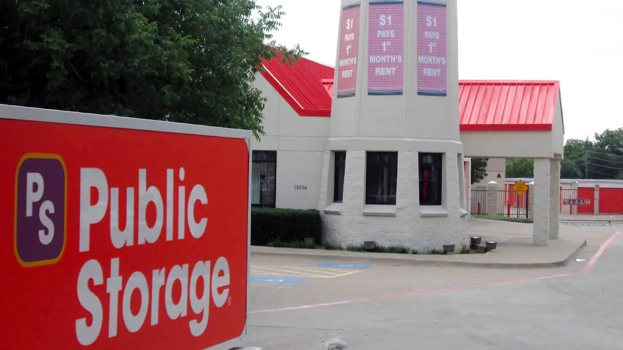 Public Storage, RV storage in Dallas