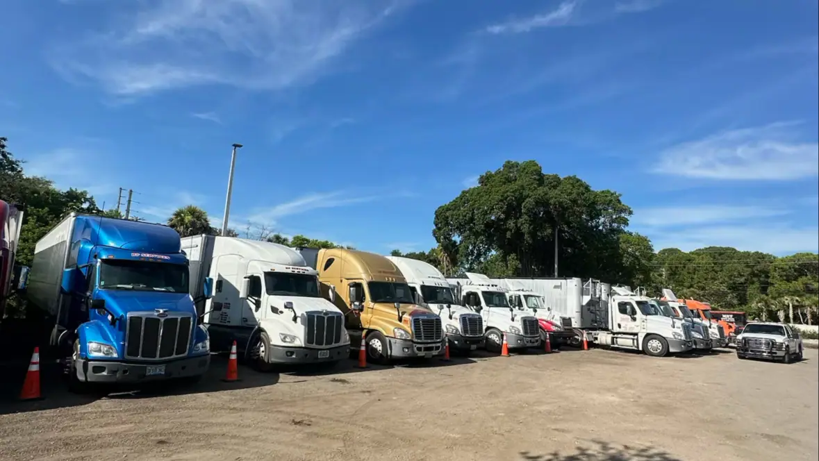 KL Outdoor Storage LLC, RV storage in West Palm Beach