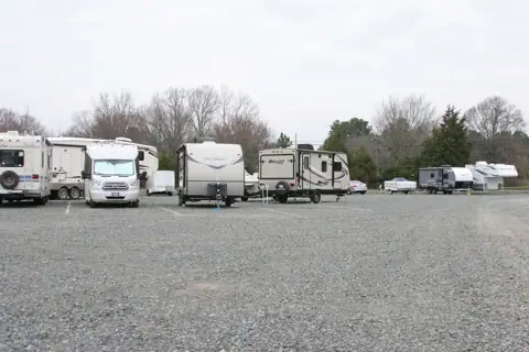 Rakowitz Boat and Rv Storage photo 3