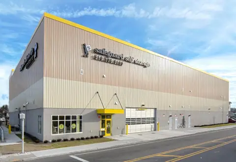 Safeguard Self Storage in East Rockaway, NY