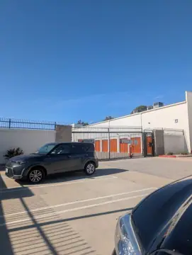 Public Storage photo 2