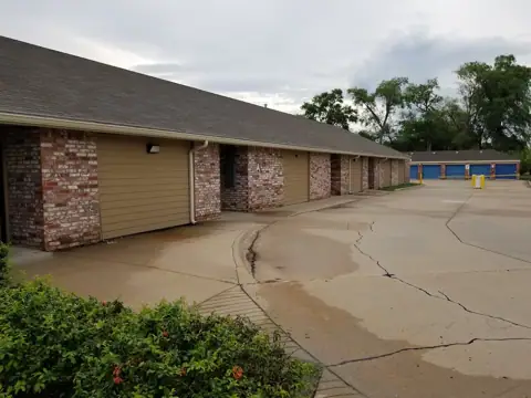 Public Storage photo 2