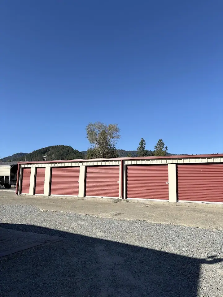 Applegate Valley Self Storage, RV storage in Grants Pass