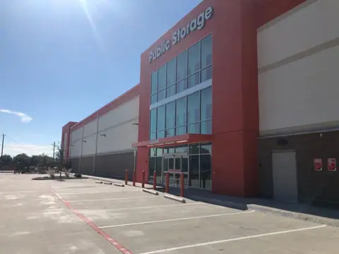 Public Storage photo 2