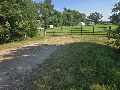 County rd 112 sw RV and boat storage photo 2