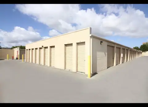 Guava Street Self Storage photo 2