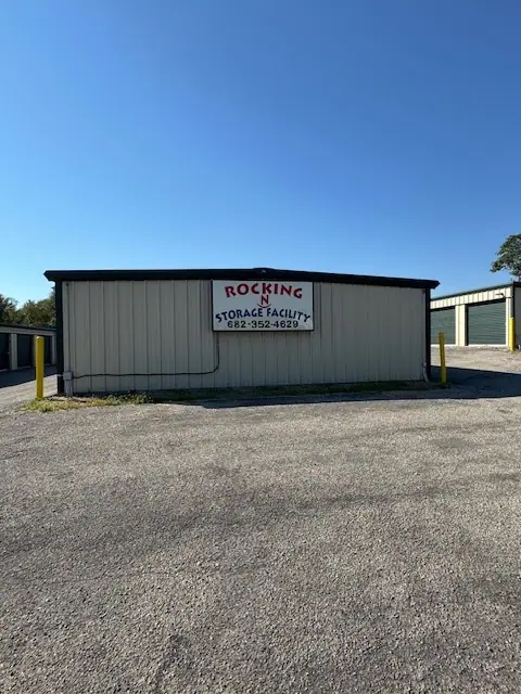 Rocking N Storage, RV storage in Aledo