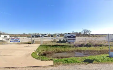 Summer Breeze RV & Boat Storage photo 2