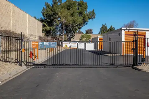 Public Storage photo 3